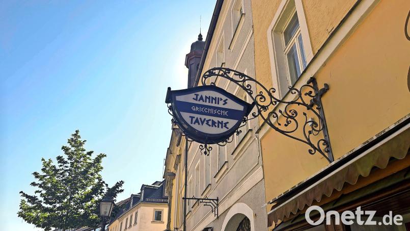 Aus "Jannis Taverne" wird "Akropolis": In der ersten Augustwoche öffnet das griechische Restaurant unter neuer Leitung im Marktredwitzer Markt seine Pforten. Bild: Katharina Melzner