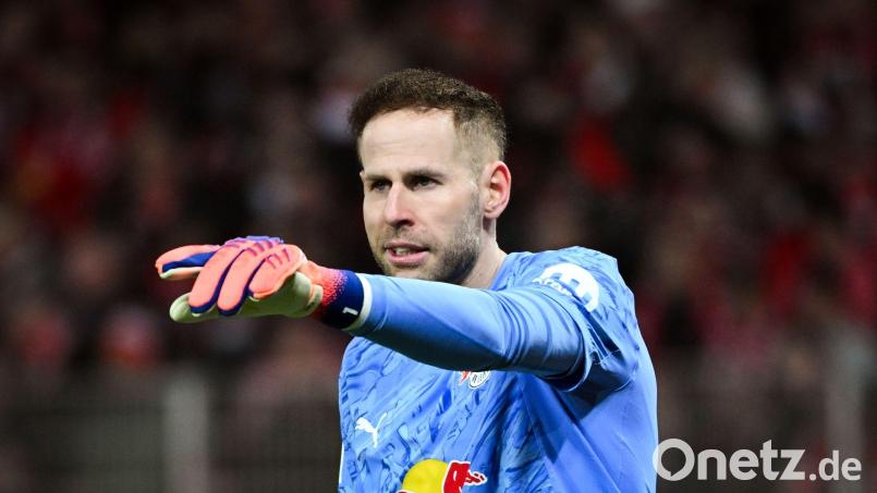 Torwart Peter Gulacsi verlässt RB Leipzig in Richtung Spanien. (Archivbild) Bild: Soeren Stache/dpa