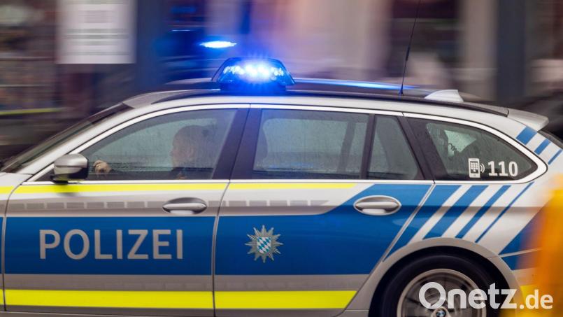 Die Münchner Verkehrspolizei ermittelt. (Symbolbild) Bild: Peter Kneffel/dpa