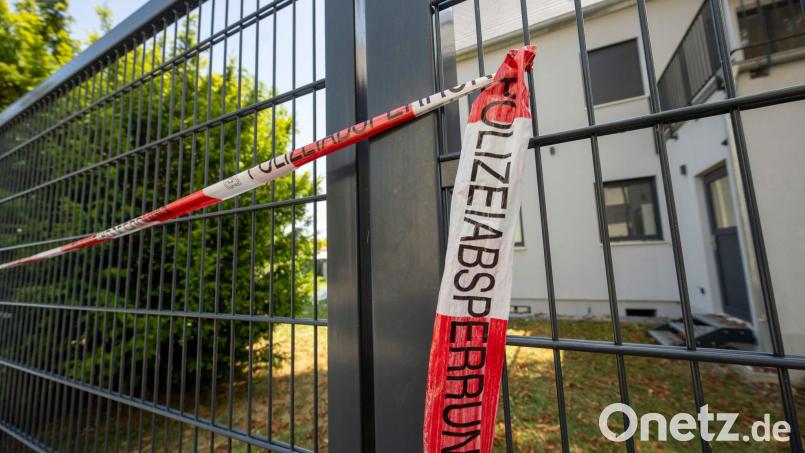 Am Tag nach dem Fund der Leichen blieb das Gelände zunächst gesperrt. Bild: Stefan Puchner/dpa
