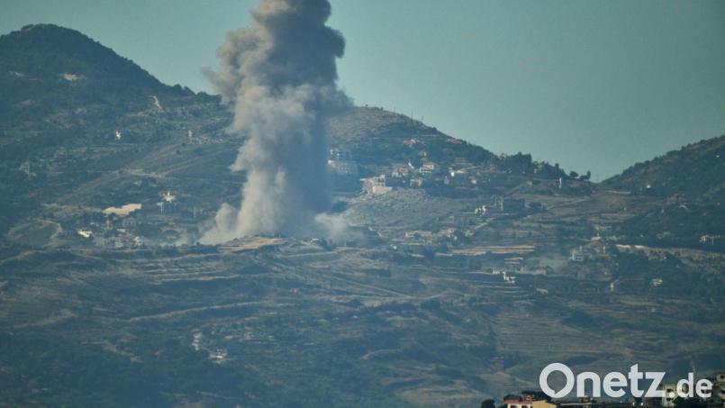 Nach Darstellung Israels hat die Hisbollah zuvor gegen die Waffenruhe verstoßen (Archivbild). Bild: Leo Correa/AP/dpa
