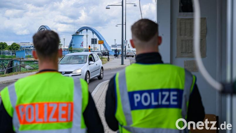 Den Ermittlungsbehörden ist ein Schlag gegen Schleuser gelungen. Symbolbild: Patrick Pleul/dpa
