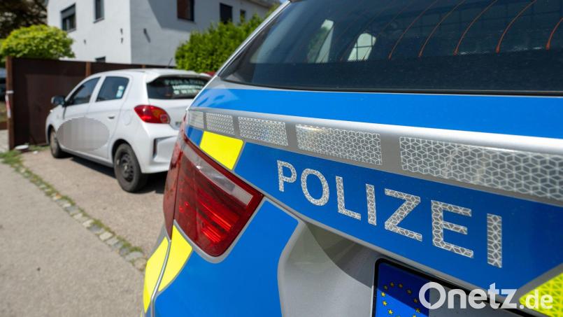 Am Dienstag suchten die Ermittler weitere Spuren in und um das Wohnheim. Bild: Stefan Puchner/dpa