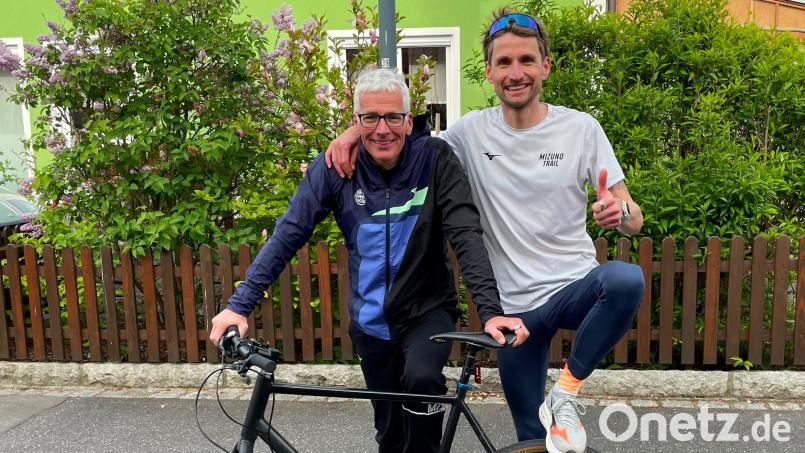 Ein eingespieltes Team: Erik Hille (rechts) mit seinem Vater und Trainer Veiko Hille. Bild: Erik Hille