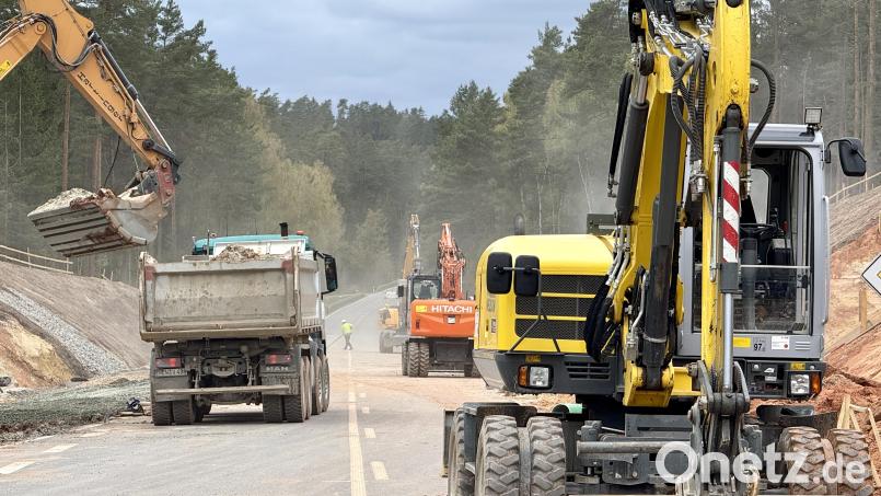 Auf der B 470 bei Weiden werden im August wieder Sanierungsarbeiten durchgeführt. Symbolbild: Gabi Schönberger