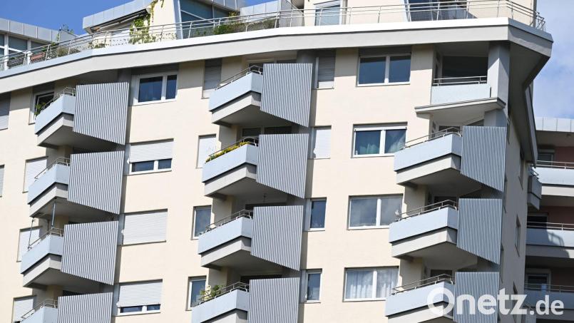 In Stuttgart sind Wohnimmobilienpreise vergleichsweise stark zurückgegangen. (Archivbild) Bild: Bernd Weißbrod/dpa