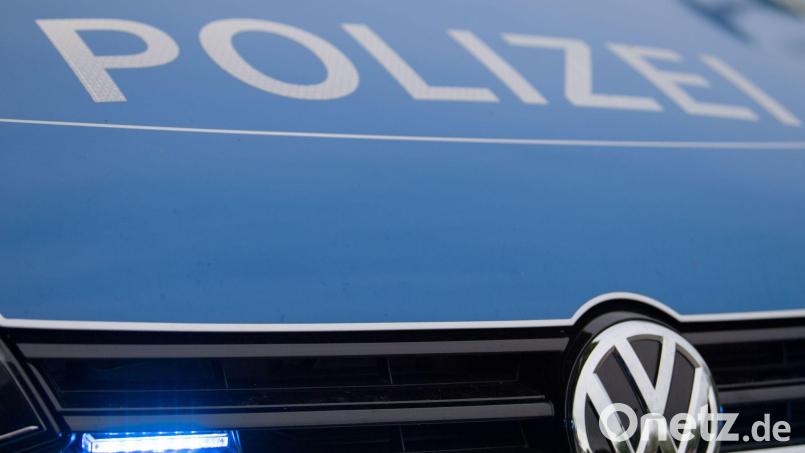 In Weiden wurde bei einem Verkehrsunfall ein Fahrradfahrer leicht verletzt. Symbolbild: Lino Mirgeler/dpa