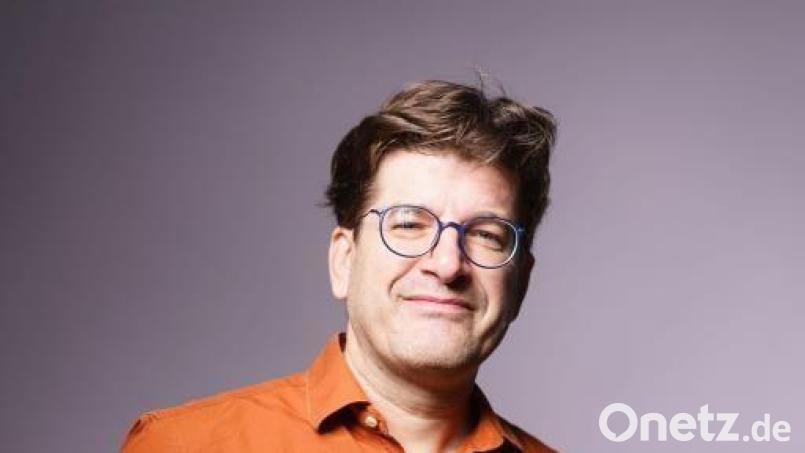 Nils Heinrich präsentiert sein neues Programm „Junger Gebrauchter“. Bild: Maria Rother