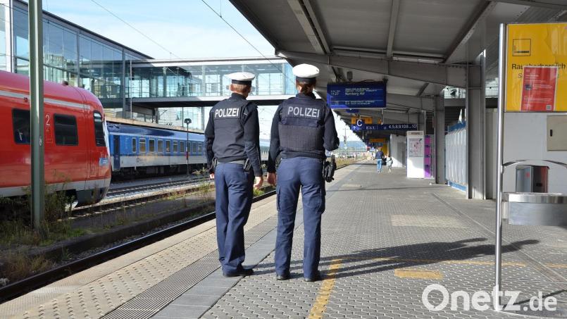 Eine Auseinandersetzung am Regensburger Hauptbahnhof eskalierte am Freitagmorgen. Symbolbild: Bahnpolizei