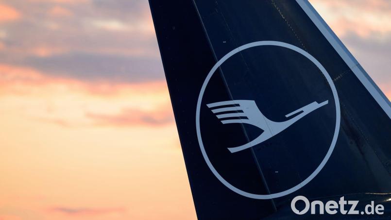 Der Lufthansa-Flieger landete in der Republik Kongo. (Symbolbild) Bild: Hannes P. Albert/dpa