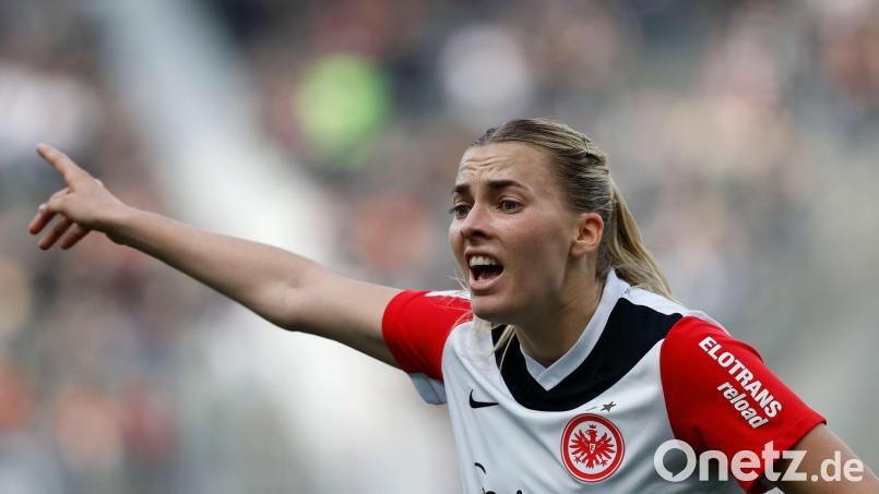 Kapitänin und Torschützin Laura Freigang führt die Eintracht-Fußballerinnen zum Sieg gegen Malmö. (Archivbild) Bild: Heiko Becker/dpa