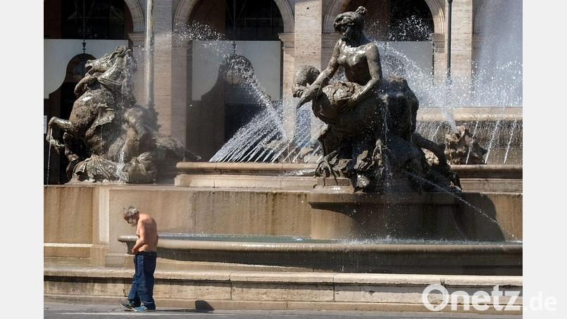 Das Bad im Najaden-Brunnen kostete einen Deutschen 450 Euro Geldstrafe. (Foto: Archiv) Bild: Mauro Scrobogna/LaPresse via ZUMA Press/dpa