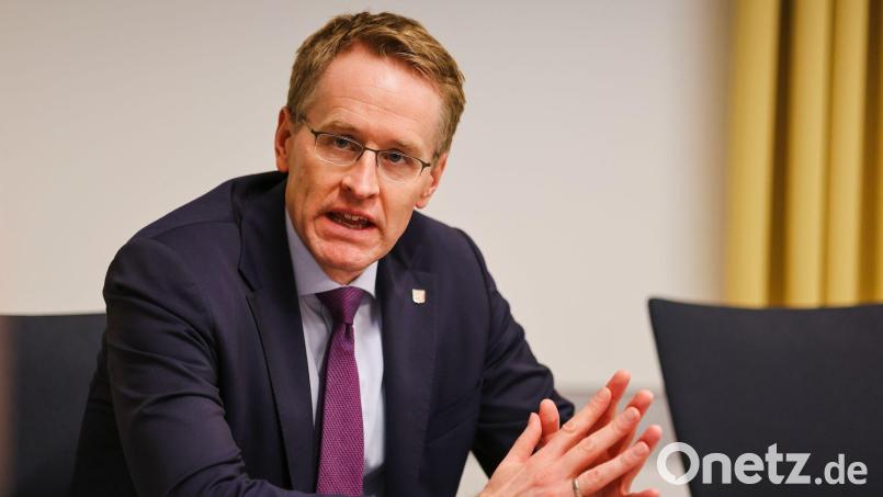 Angesichts der aktuellen Bedrohungslage sollten die Kompetenzen von Bund und Ländern noch stärker gebündelt werden, sagt Schleswig-Holsteins Ministerpräsident Daniel Günther (CDU). (Archivbild) Bild: Frank Molter/dpa