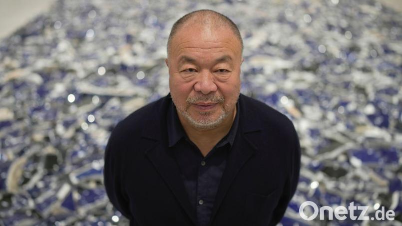 Er vermisse China, auch wenn er dort so schlecht behandelt worden sei, sagt Ai Weiwei. Bild: Kin Cheung/AP/dpa