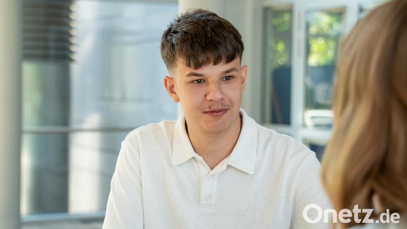 Bastian Maurer ist 20 Jahre alt. Im Juni blieb sein Herz plötzlich stehen. Inzwischen ist die Ursache klar: Er hat eine seltene Krankheit, das Brugada-Syndrom. Bild: Marina Gube