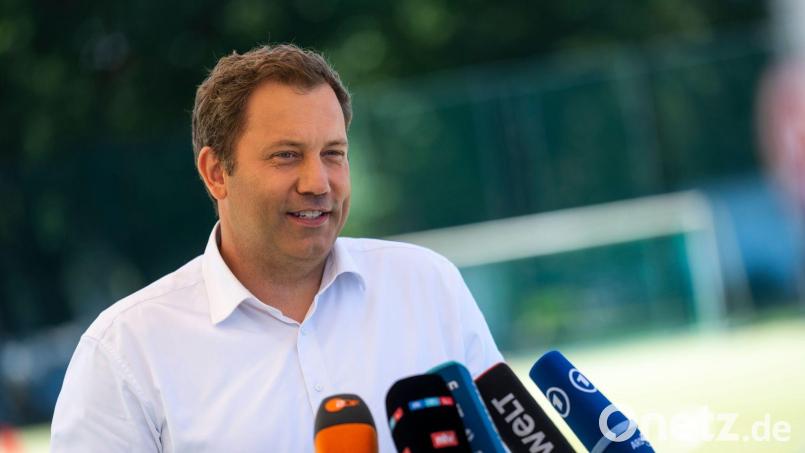 Finanzminister Klingbeil fordert von der Union Zugeständnisse bei der Gegenfinanzierung von Steuerentlastungen. Bild: Christophe Gateau/dpa