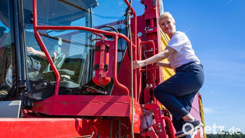 Schwesig gibt sich auf ihrer Wahlkampftour als Garant für Stabilität und Demokratie gegen die AfD - und verärgert damit auch andere politische Parteien. Bild: Jens Büttner/dpa