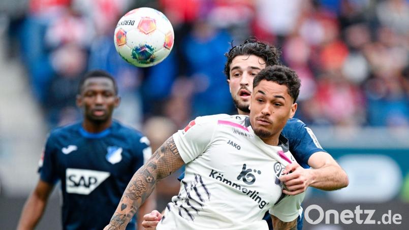 Armindo Sieb (vorn) spielt künftig in den USA. (Archivbild) Bild: Uwe Anspach/dpa