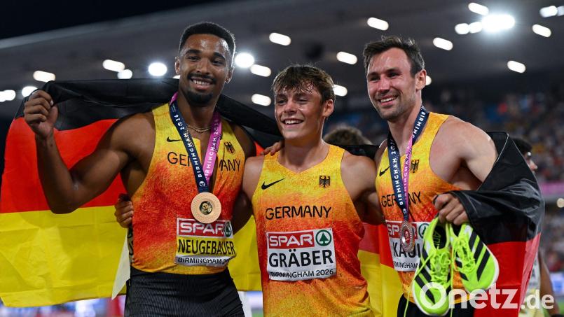 Das deutsche Zehnkampf-Trio Leo Neugebauer (l-r), Amadeus Gräber und Niklas Kaul nach dem spannenden EM-Zehnkampf. Bild: Sven Hoppe/dpa