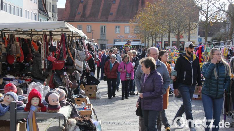 In Zukunft soll es nur noch drei statt vier Jahrmärkte in Tirschenreuth geben. Archivbild: Konrad Rosner