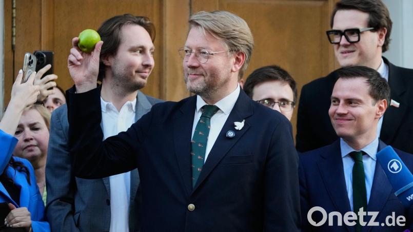 Die liberale Oppositionspartei Jabloko geht gegen ihren Ausschluss von der Parlamentswahl in Russland vor. (Archivbild) Bild: Pavel Bednyakov/AP/dpa