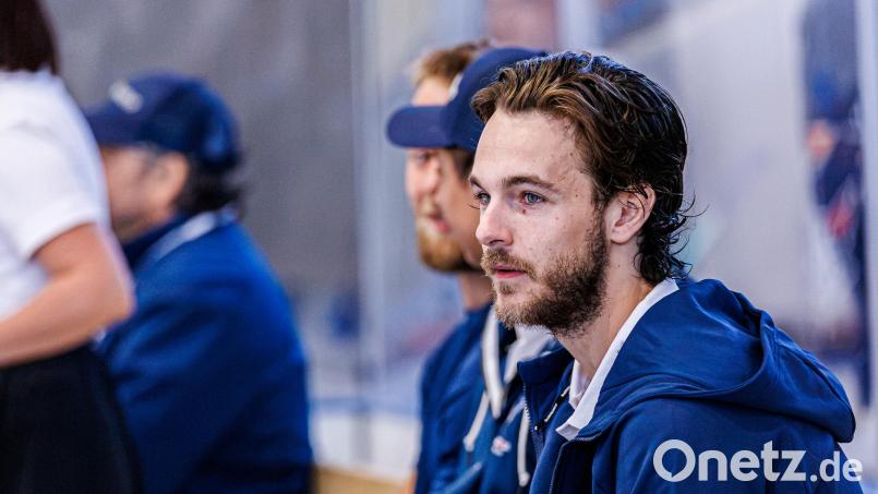 War beim öffentlichen Training der Blue Devils Weiden am Samstag noch nur Zuschauer: Neuzugang Brayden Tracey. Bild: Werner Moller
