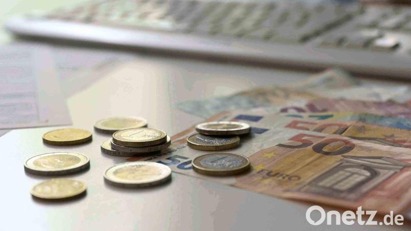 Wofür geben die Menschen in Bayern ihr Geld aus? Die Laufende Wirtschaftsrechnung gibt Auskunft. (Symbolbild) Bild: Malin Wunderlich/dpa