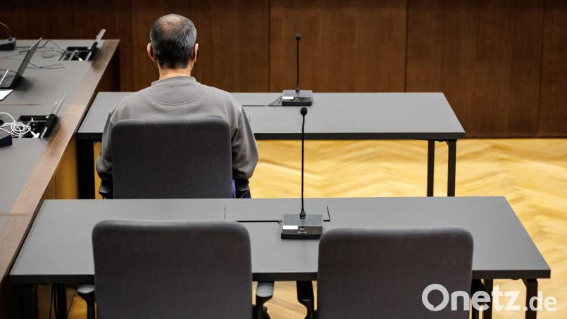 Das Landgericht hatte den Angeklagten im Februar zu lebenslanger Haft verurteilt. (Archivbild) Bild: Daniel Karmann/dpa