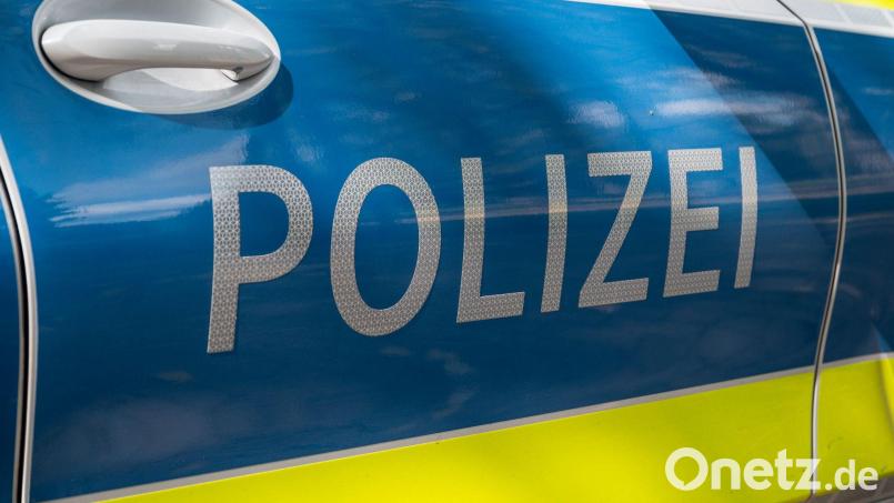 Bei dem Mann stellten die Beamten Anzeichen für Drogenkonsum fest. Symbolbild: Daniel Vogl/dpa