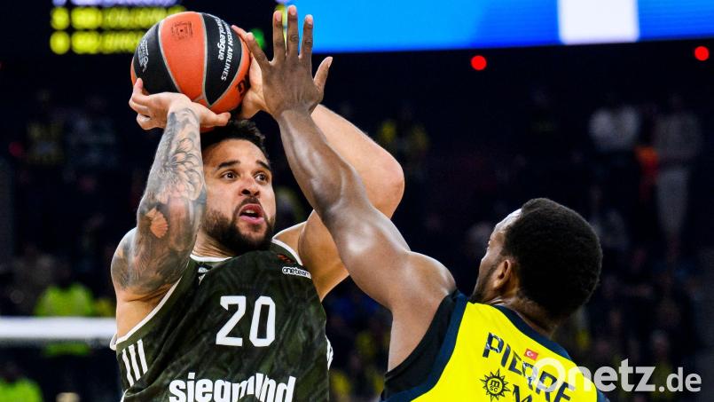 Verlässt die Basketballer des FC Bayern: Elias Harris. (Archivbild) Bild: Tom Weller/dpa