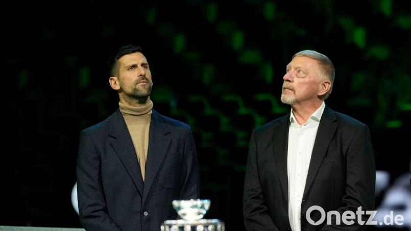 Djokovic (links) hat großen Respekt vor Boris Becker. (Archiv-Foto) Bild: Luca Bruno/AP/dpa