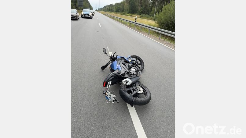 Bei einem Unfall am Glück-Auf-Kreisel in Wackersdorf wird eine 17-Jährige verletzt. Symbolbild: PI Schwandorf, PHMin Wexler
