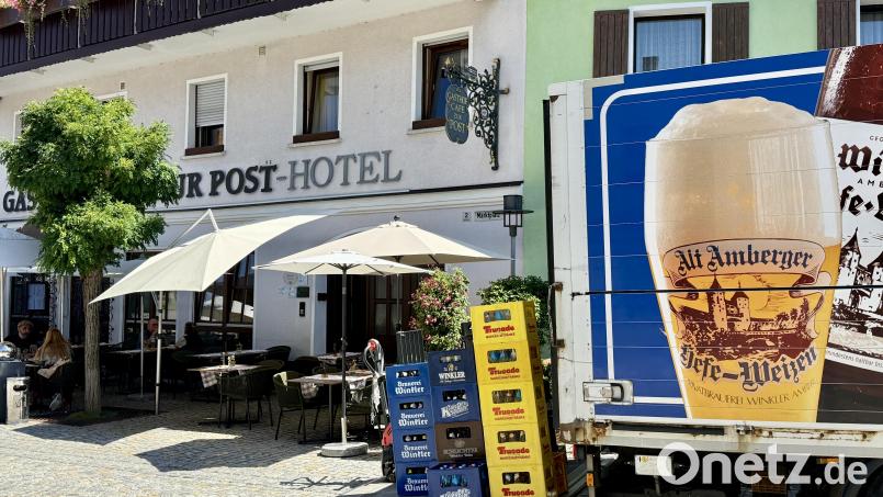 Bierlieferung kurz vor Mittag: In Königstein sind die Gasthäuser gut bestückt. Bild: upl