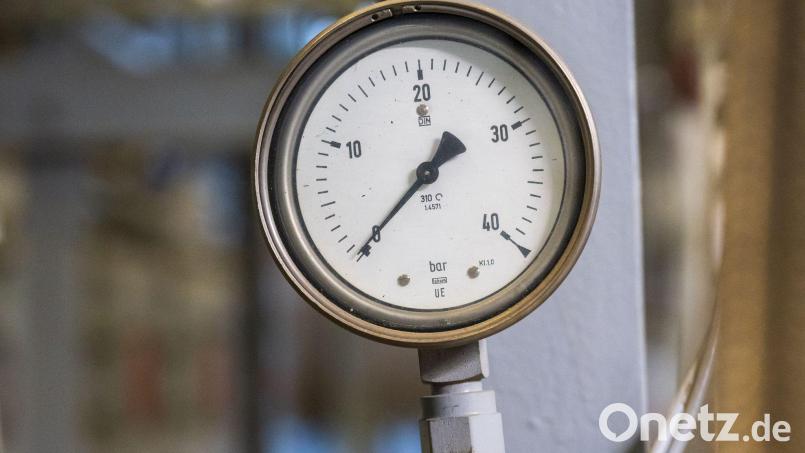 Die deutschen Gasspeicher sind derzeit nur rund zur Hälfte gefüllt. (Archivbild) Bild: Peter Kneffel/dpa