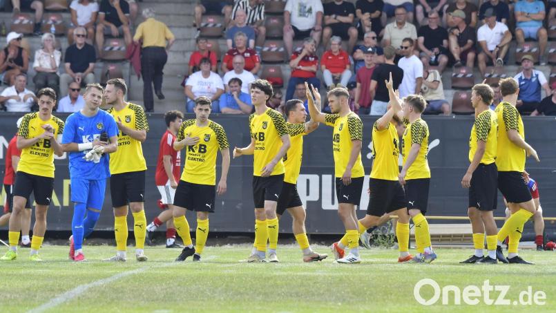 Für den FC Amberg geht es in der Landesliga Mitte am Freitagabend gegen den 1. FC Bad Kötzting – gelingt dort der erste Punktgewinn unter Cheftrainer Erkan Kara? Archivbild: Hubert Ziegler