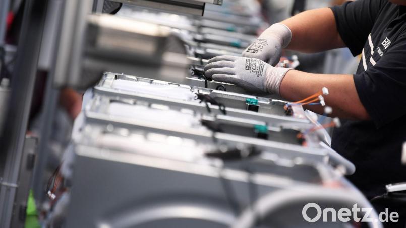 In der Elektrobranche laufen die Geschäfte mit dem Ausland rund. (Archivbild) Bild: Ralf Hirschberger/dpa-Zentralbild/dpa