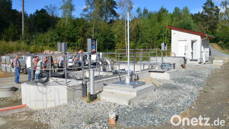 In Hopfau ist eine neue Abwasserreinigungsanlage in Betrieb gegangen. Bild: Arnold Koch