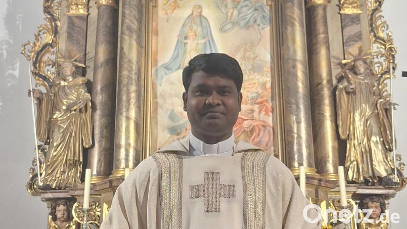 Pfarrvikar Arulpelavendran Arul Doss Bild: Pfarreiengemeinschaft Neusorg/Pullenreuth