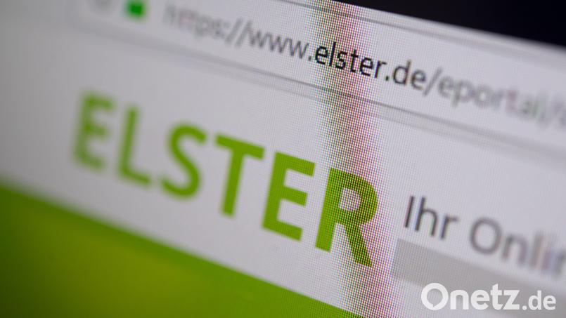 Das Finanzamt Waldsassen warnt vor angeblichen E-Mails der Steuerverwaltung. Symbolbild: Marijan Murat/dpa