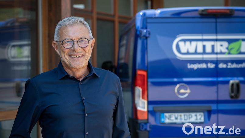 Als Ulrich Schlosser seine Ausbildung bei Witron begonnen hat, war er einer von 15 Mitarbeitern. Ende des Jahres scheidet er als einer von über 8000 wieder aus. Bild: Christoph Sier