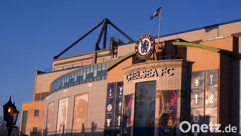 Wird die Heimat des ukrainischen Clubs Schachtar Donezk für internationale Spiele: das Stadion des FC Chelsea. (Archivbild) Bild: Adam Davy/PA Wire/dpa