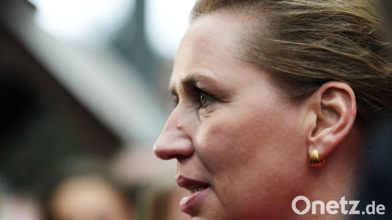 Die dänische Regierungschefin Mette Frederiksen gefällt sich so, wie sie ist. (Archivbild) Bild: Sergei Grits/AP/dpa