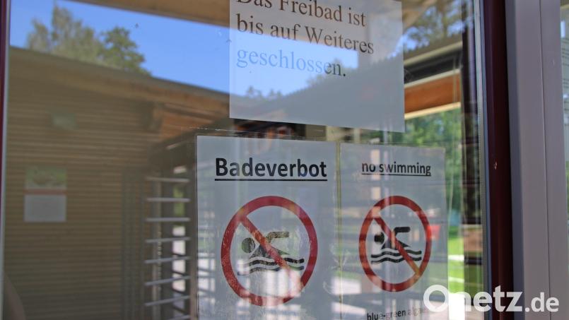 Schlechte Neuigkeiten für Badegäste: Das Baden im Rußweiher bleibt bis auf weiteres verboten. Der Grund: Blaualgen. Archivbild: Jürgen Masching