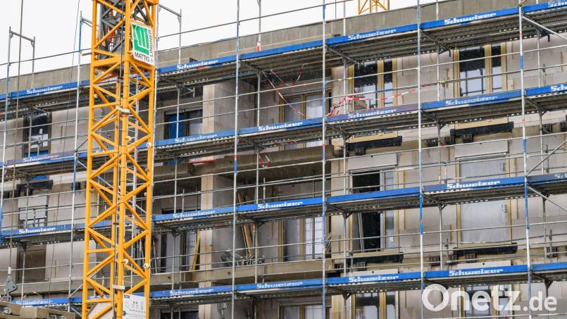 Der Wohnungsbau erlebte seit 2023 einen Einbruch. (Archivbild) Bild: Patrick Pleul/dpa