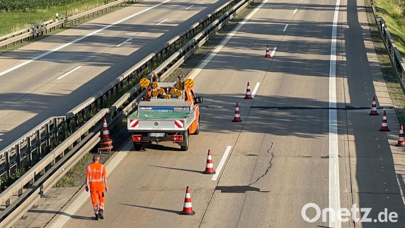 Die große Hitze hatte die Betonfahrbahn der A 93 beschädigt. Zwischen Weiden und Luhe-Wildenau waren deshalb Reparaturen nötig. Archivbild: za