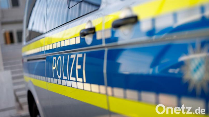 Die Polizei nahm den Mann fest - danach kam er in U-Haft. (Symbolbild) Bild: Daniel Karmann/dpa