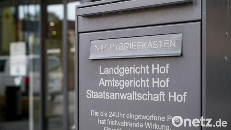 Die Staatsanwaltschaft Hof ermittelte gegen einen Kinderheim-Mitarbeiter, der einen Jungen sexuell missbraucht haben soll. (Symbolbild) Bild: Daniel Vogl/dpa