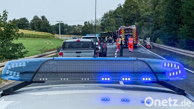 Auch die US-Militärpolizei war vor Ort. Die Soldaten helfen bei den Ermittlungen und verständigten die Angehörigen der Unfallopfer in den USA. Bild: Stephan Huber