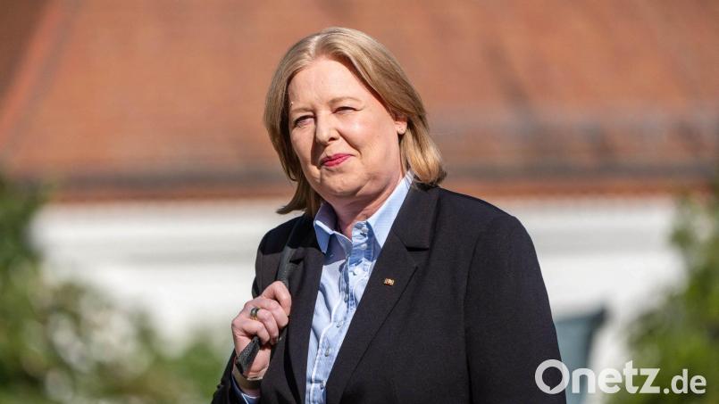 Bundesarbeitsministerin Bärbel Bas macht keinen Hehl daraus, dass sie keine Anhängerin der Idee ist, eine Pflicht zur Krankschreibung ab dem ersten Tag einzuführen. (Archivbild) Bild: Michael Kappeler/dpa