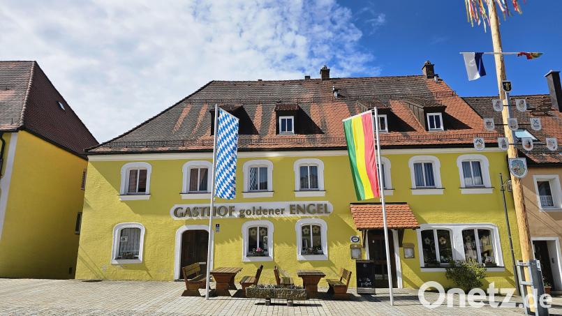 Wer durch Waldeck fährt und spaziert, kommt automatisch am Gasthof Goldener Engel vorbei. Bild: Stefanie Schrembs